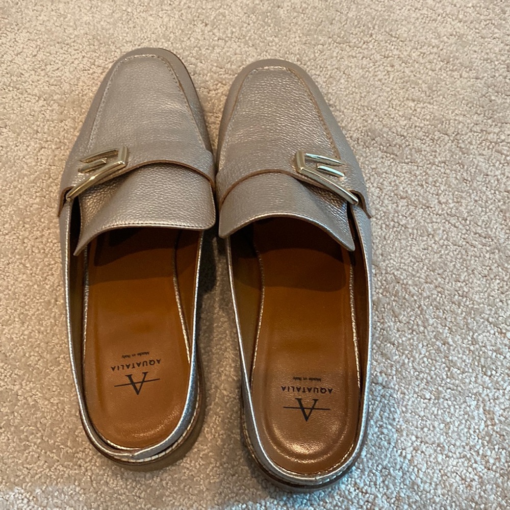 Aquatalia mules Size 9 1/2. Gold
